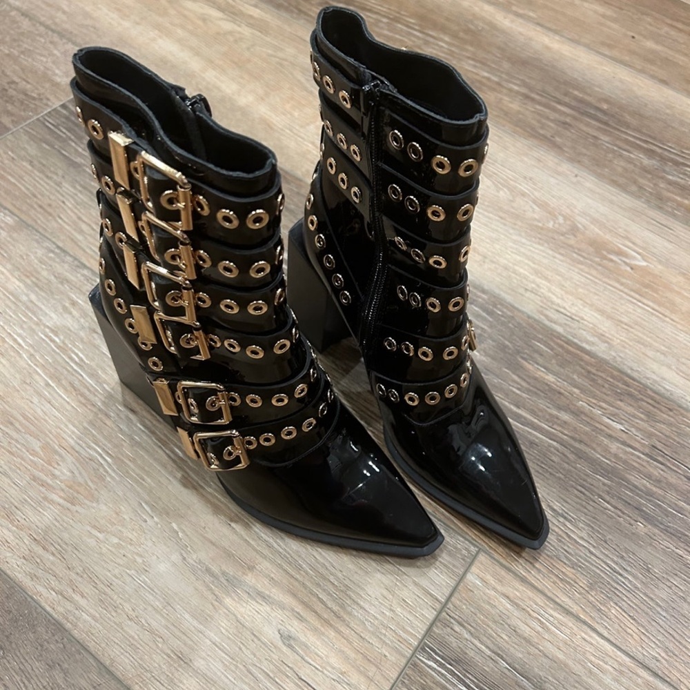 Jeffrey Campbell Black leather patent ankle boots with gold buckles. Size 5.5